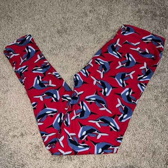 Lularoe killer whale leggings OS - Picture 3 of 4